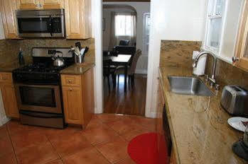 West Hollywood Vintage Vacation Apt. * Los Angeles