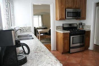 Apartment West Hollywood Vintage Vacation Apt. *