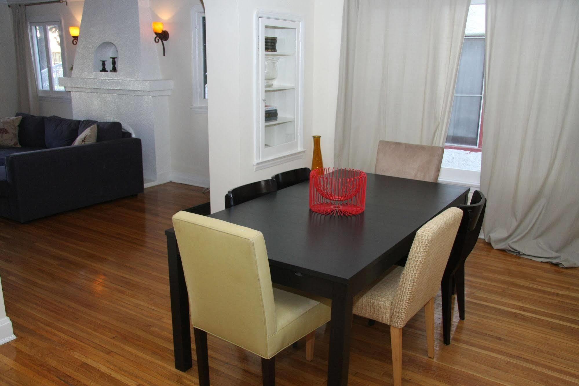 Apartment West Hollywood Vintage Vacation Apt. *